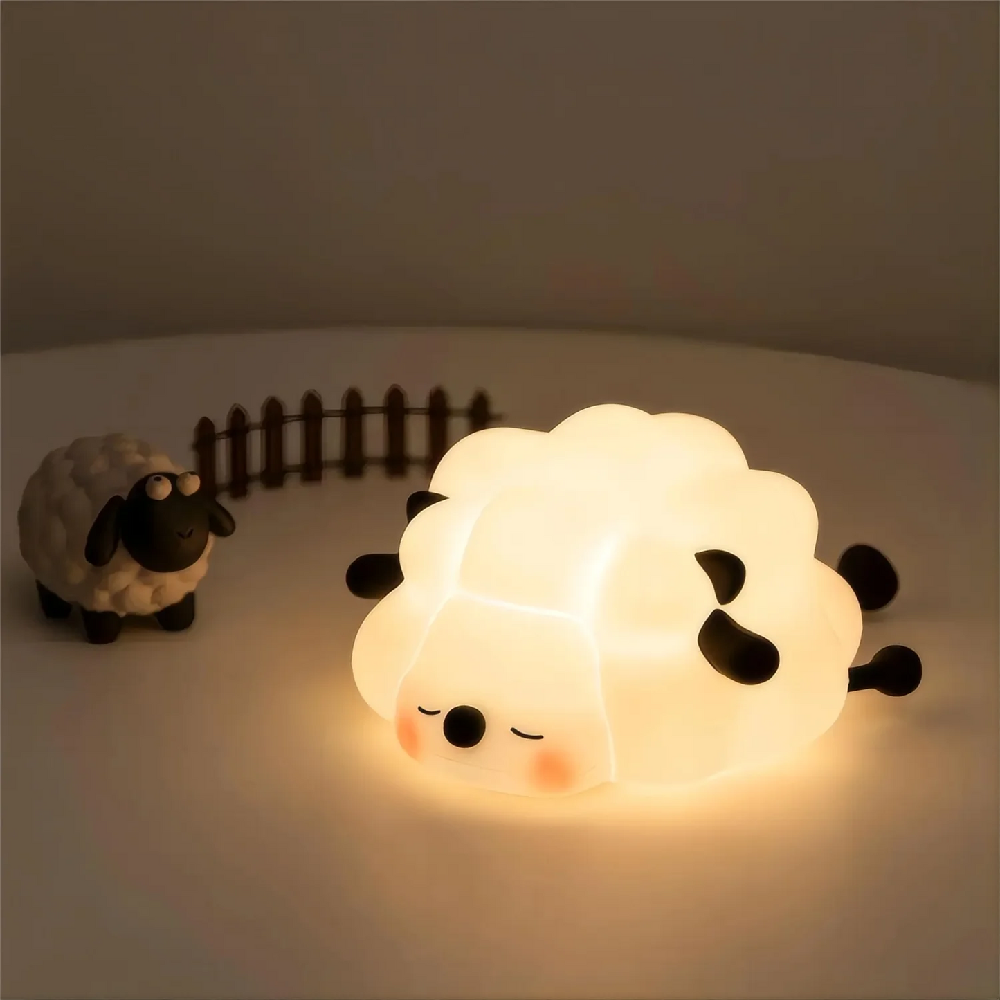 Luz Noturna de Silicone Recarga USB - Animais Encantadores Ovelha Preta / Meu Luxo