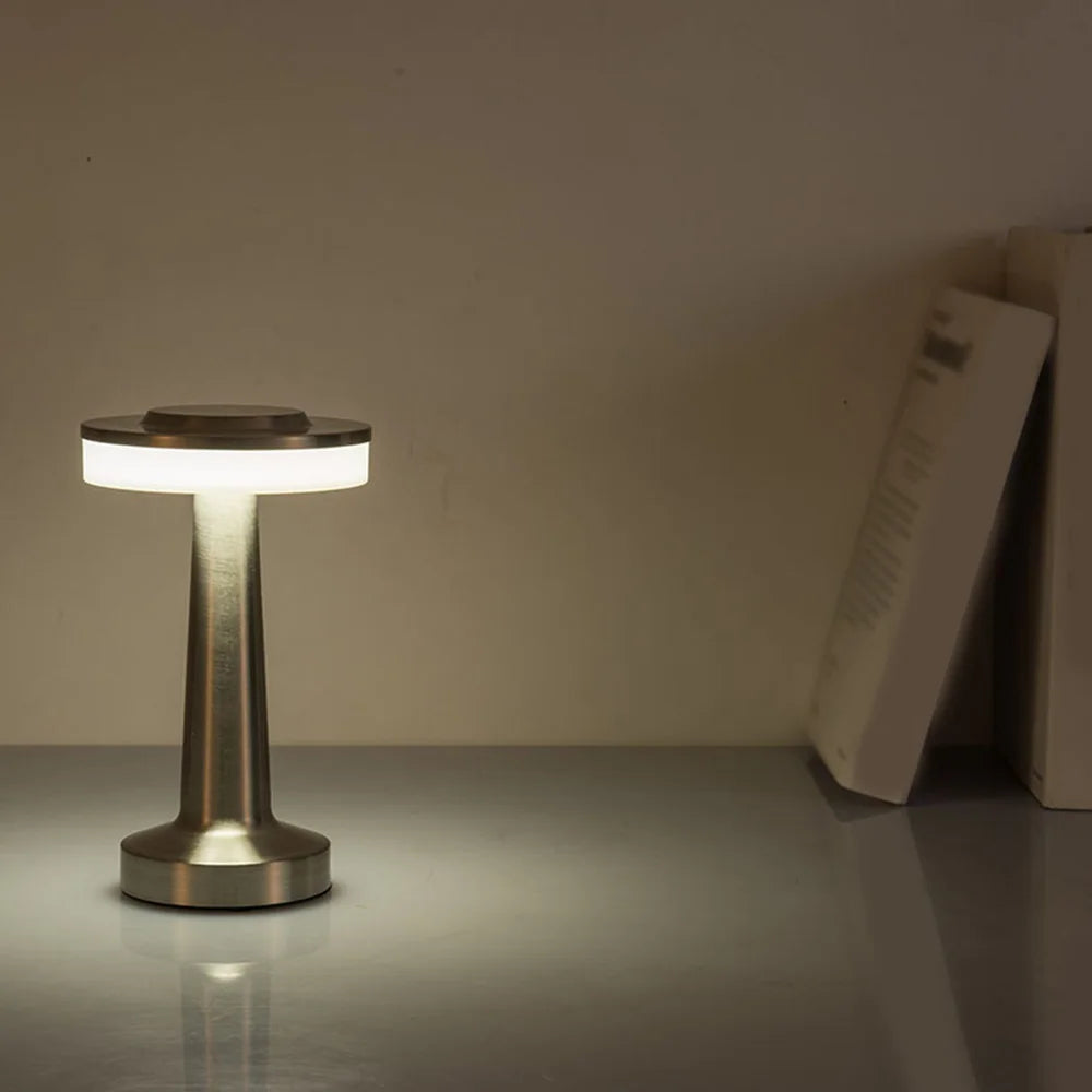 Luminária de Mesa Retro Prata - Meu Luxo