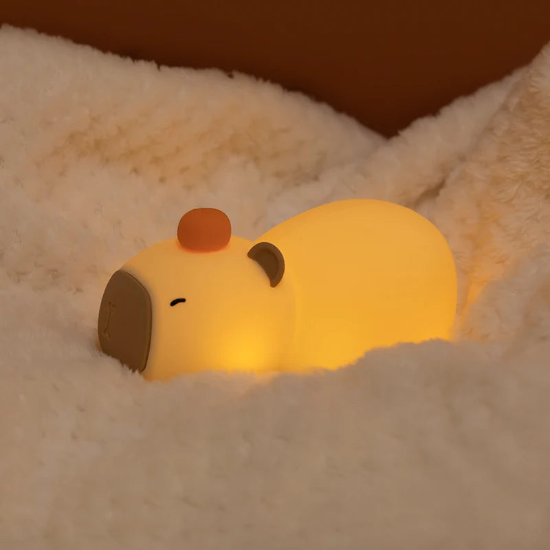 Luminária Noturna Capivara de Silicone LED / Meu Luxo