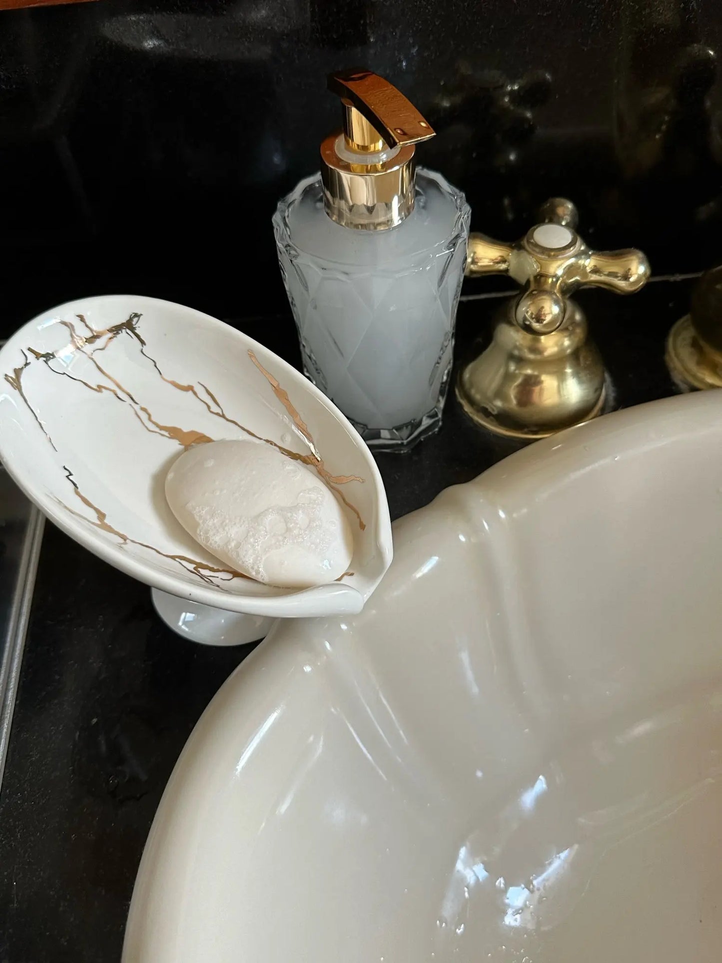 Saboneteira de Cerâmica Branca - Meu Luxo