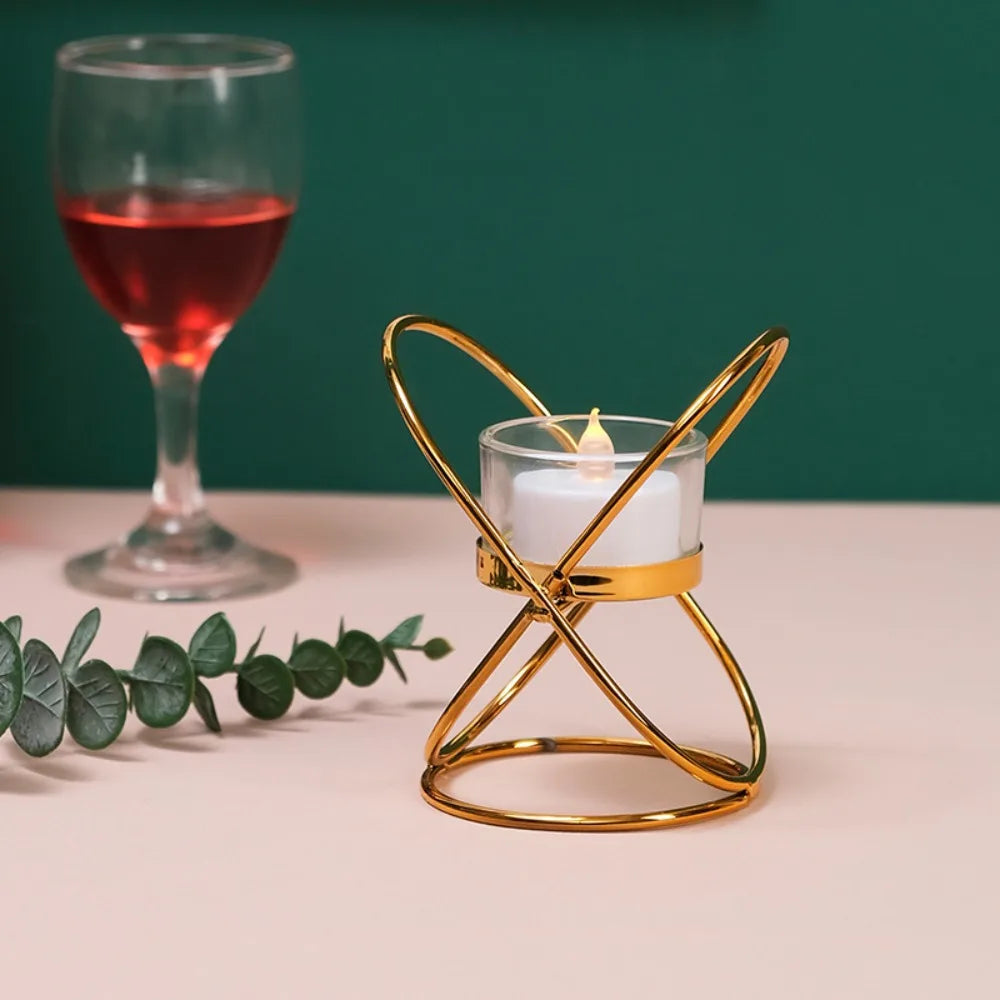 Castiçal de Metal Dourado  - Meu Luxo
